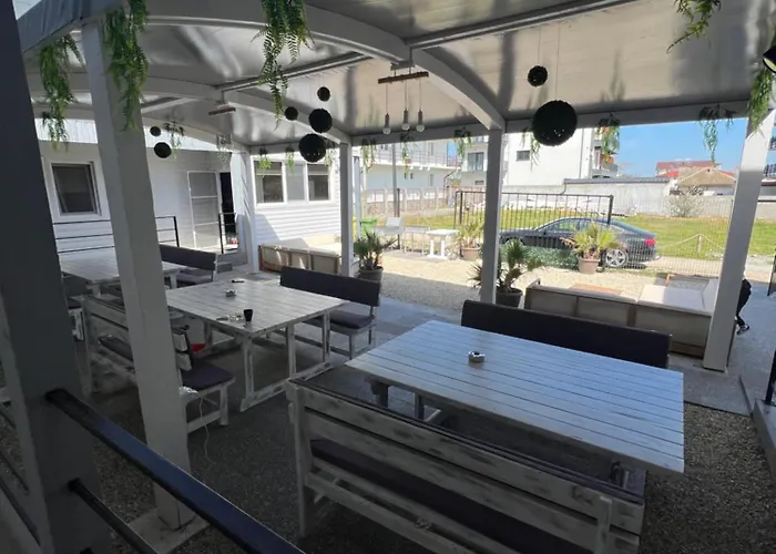Vila Yanis Vama Veche